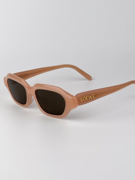 Loewe LW40157U SLIM 72E Rectangle Sunglasses Shiny Nude Pink Frame Grey Lenses main image 8